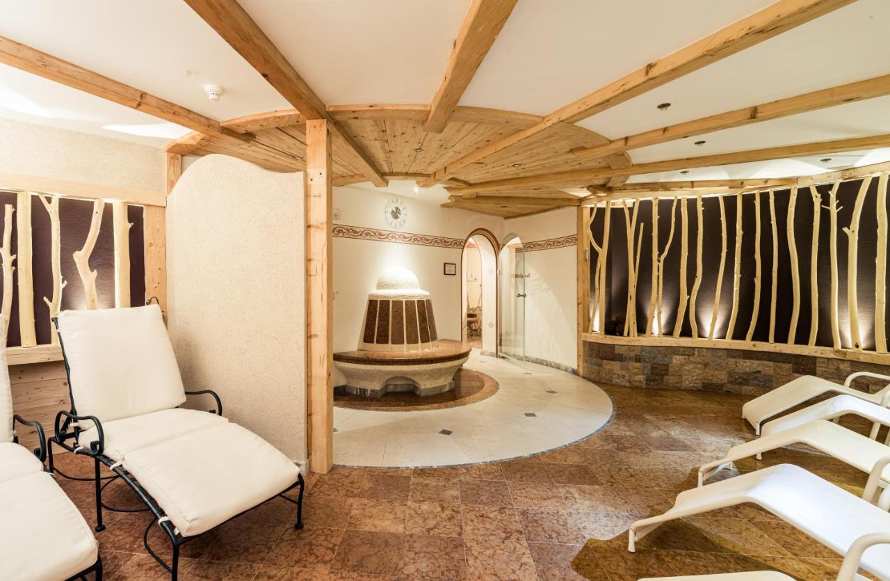 Garni Hotel Rosengarten B&B Selva di Val Gardena Luaran gambar