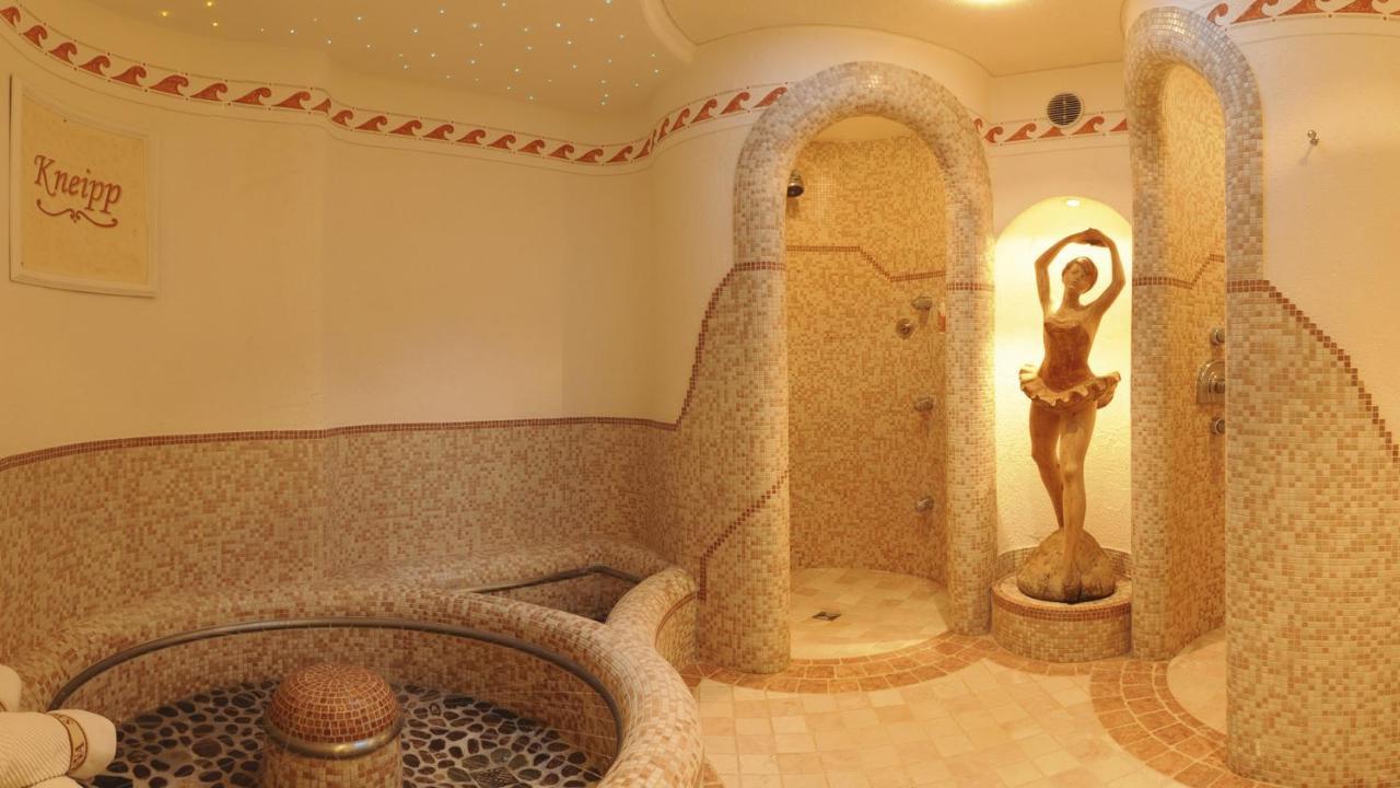 Garni Hotel Rosengarten B&B Selva di Val Gardena Luaran gambar