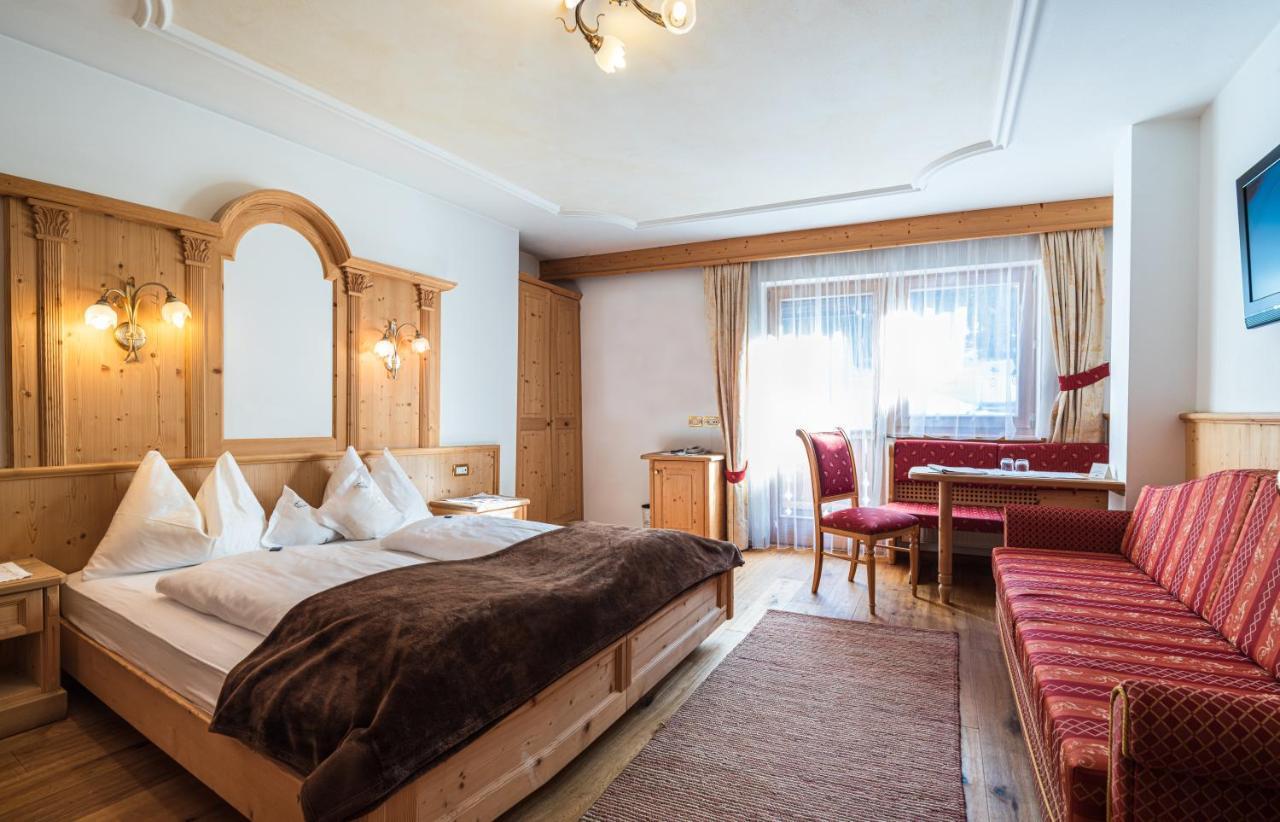 Garni Hotel Rosengarten B&B Selva di Val Gardena Luaran gambar