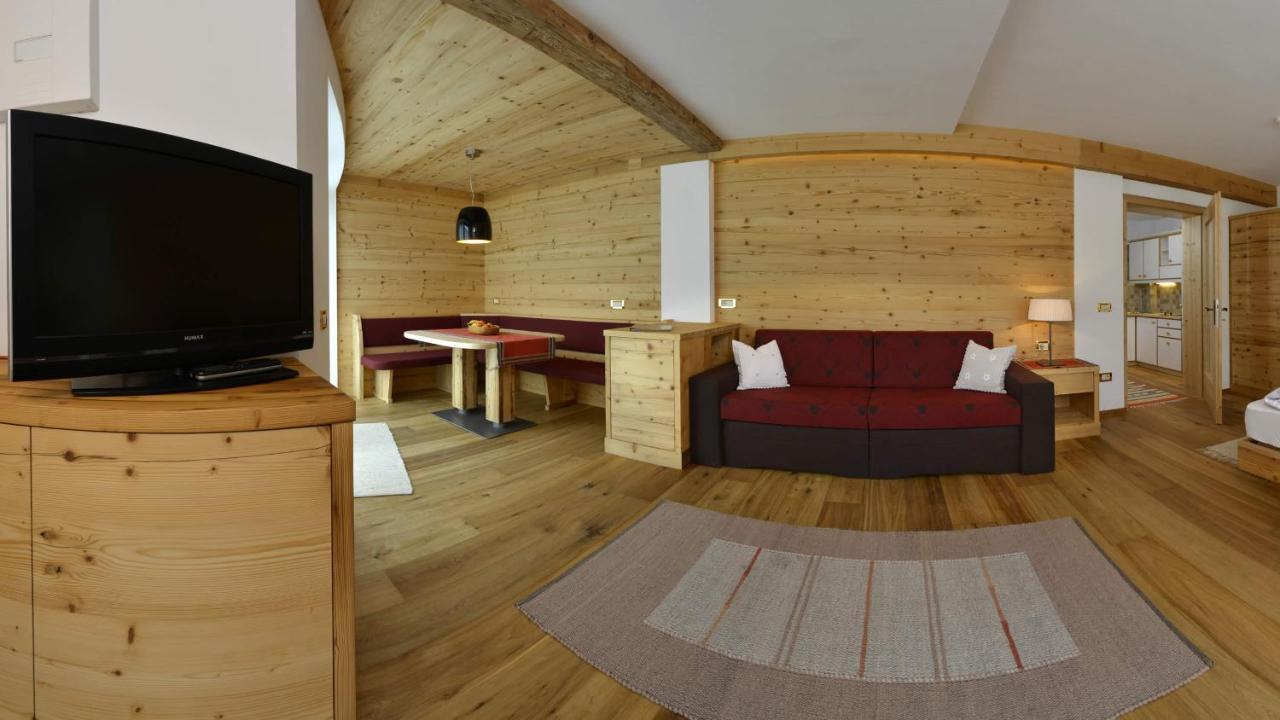 Garni Hotel Rosengarten B&B Selva di Val Gardena Luaran gambar
