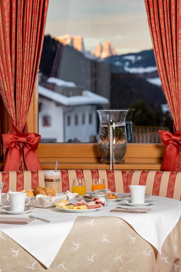 Garni Hotel Rosengarten B&B Selva di Val Gardena Luaran gambar