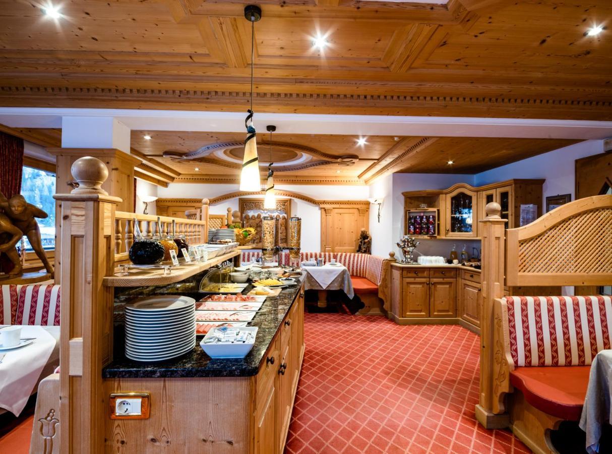 Garni Hotel Rosengarten B&B Selva di Val Gardena Luaran gambar