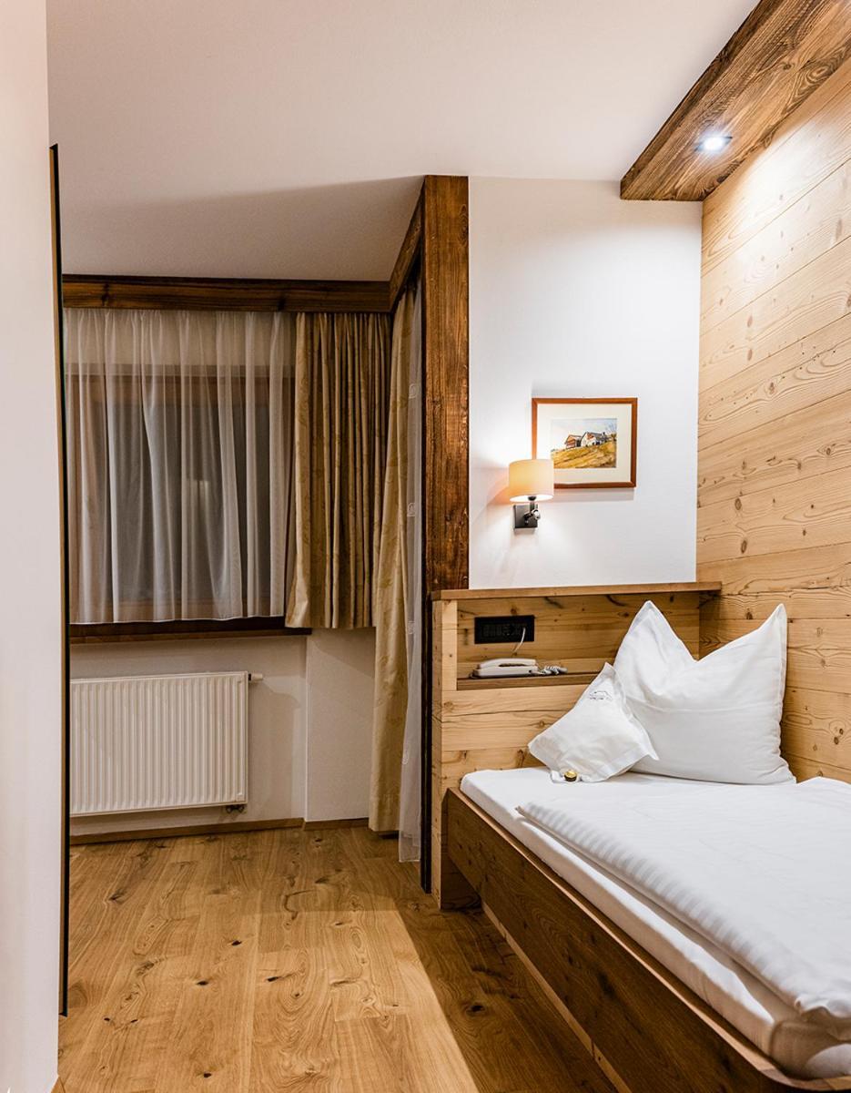Garni Hotel Rosengarten B&B Selva di Val Gardena Luaran gambar