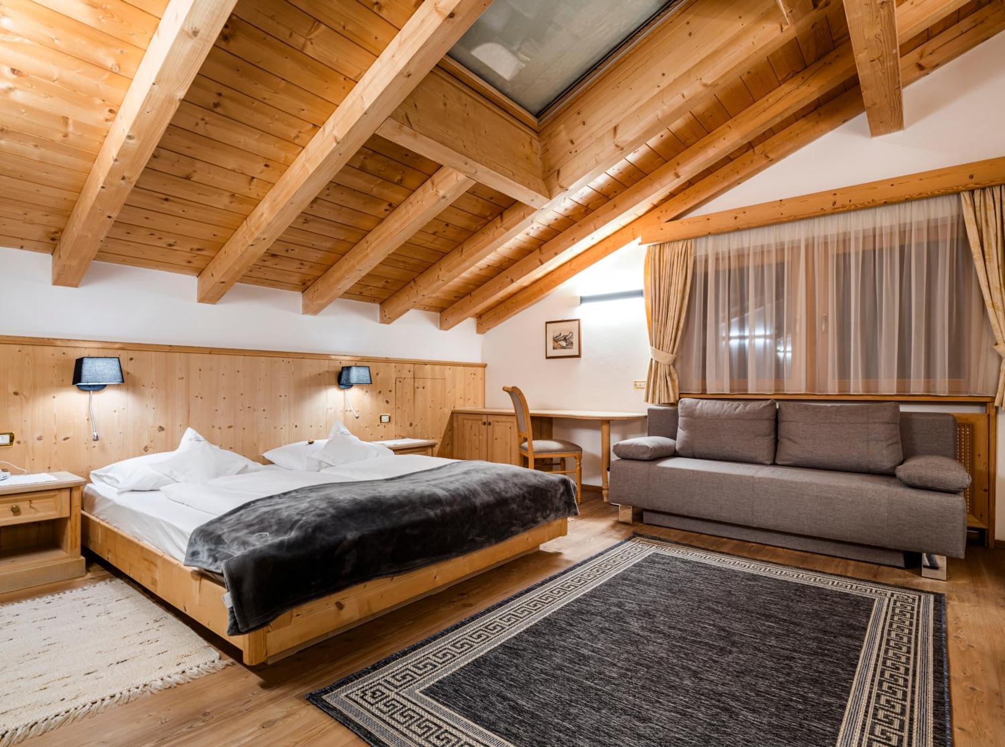 Garni Hotel Rosengarten B&B Selva di Val Gardena Luaran gambar