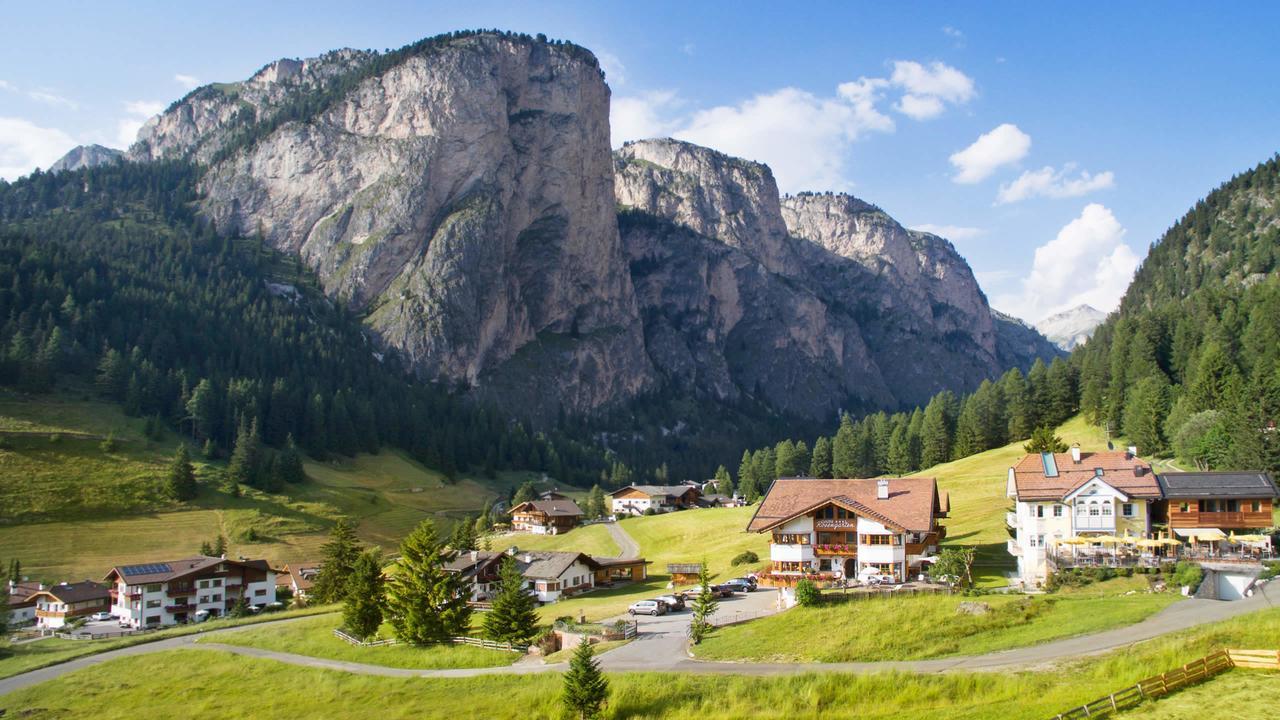Garni Hotel Rosengarten B&B Selva di Val Gardena Luaran gambar
